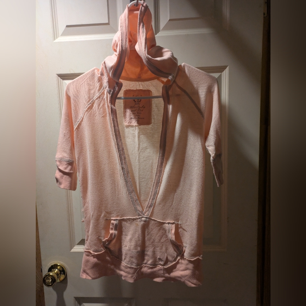 Abercrombie & Fitch Light Pink Hooded Intimate Top